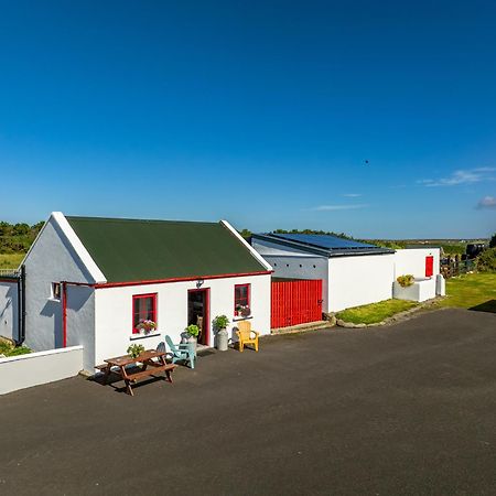 Geraghtys Farmyard Pods Hotel Belmullet Exterior photo