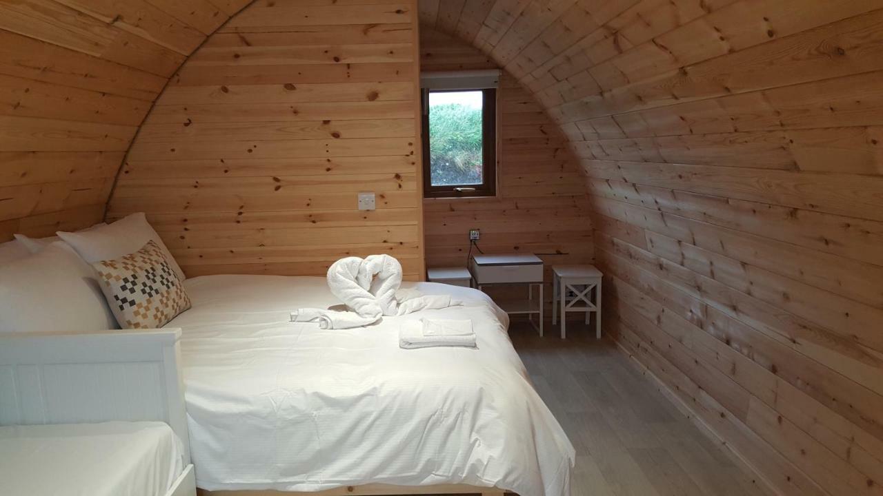 Geraghtys Farmyard Pods Hotel Belmullet Exterior photo